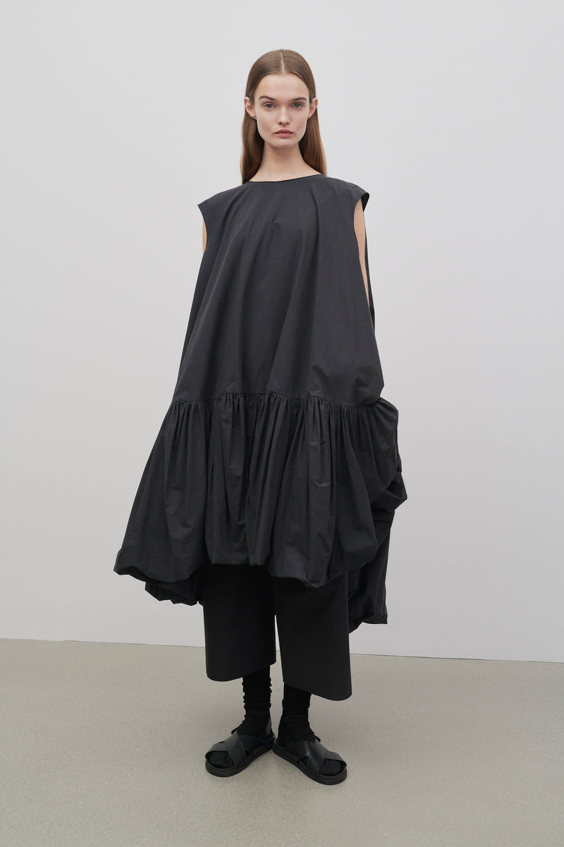 Tadao Dress Black in Cotton – The Row