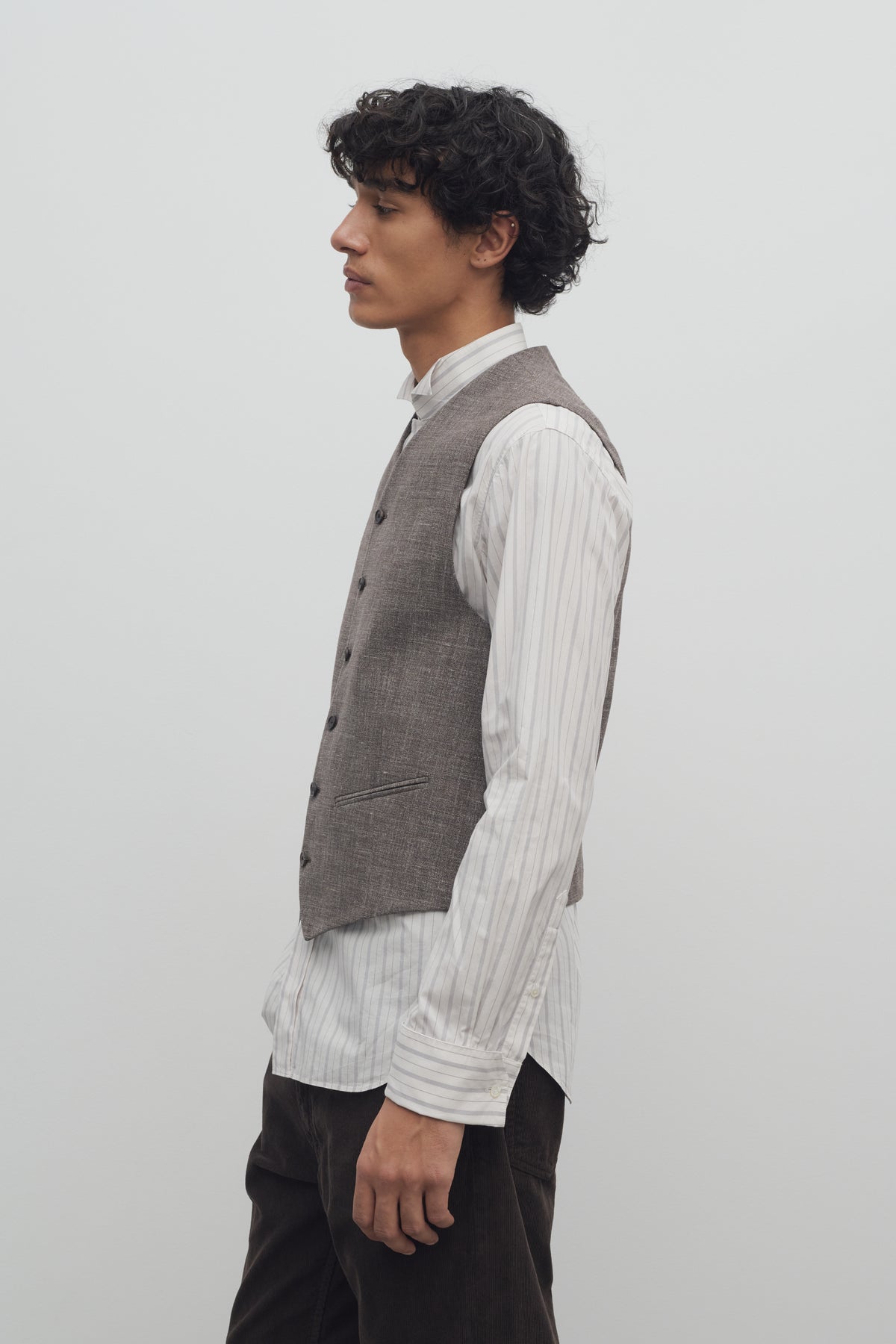 Yuri Vest in Silk, Linen, and Virgin Wool