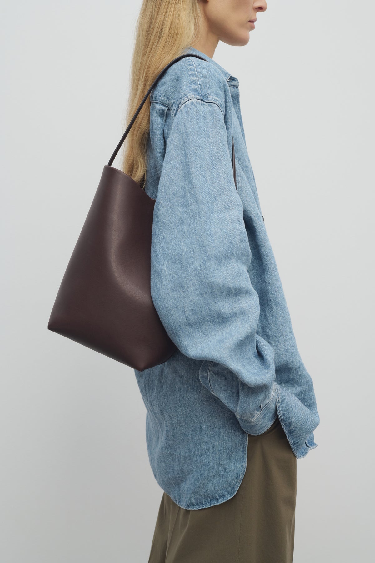 Medium N/S Park Tote Bag in Leather