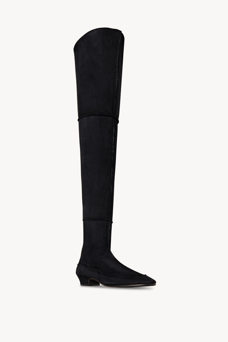 Awar Knee Boot in Shearling