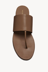 Signum Flat Sandal in Leather