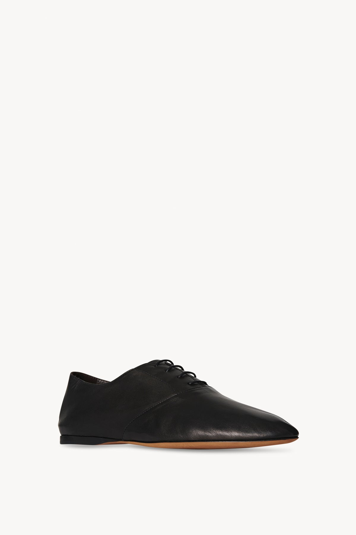 Awar Lace-Up in Leather