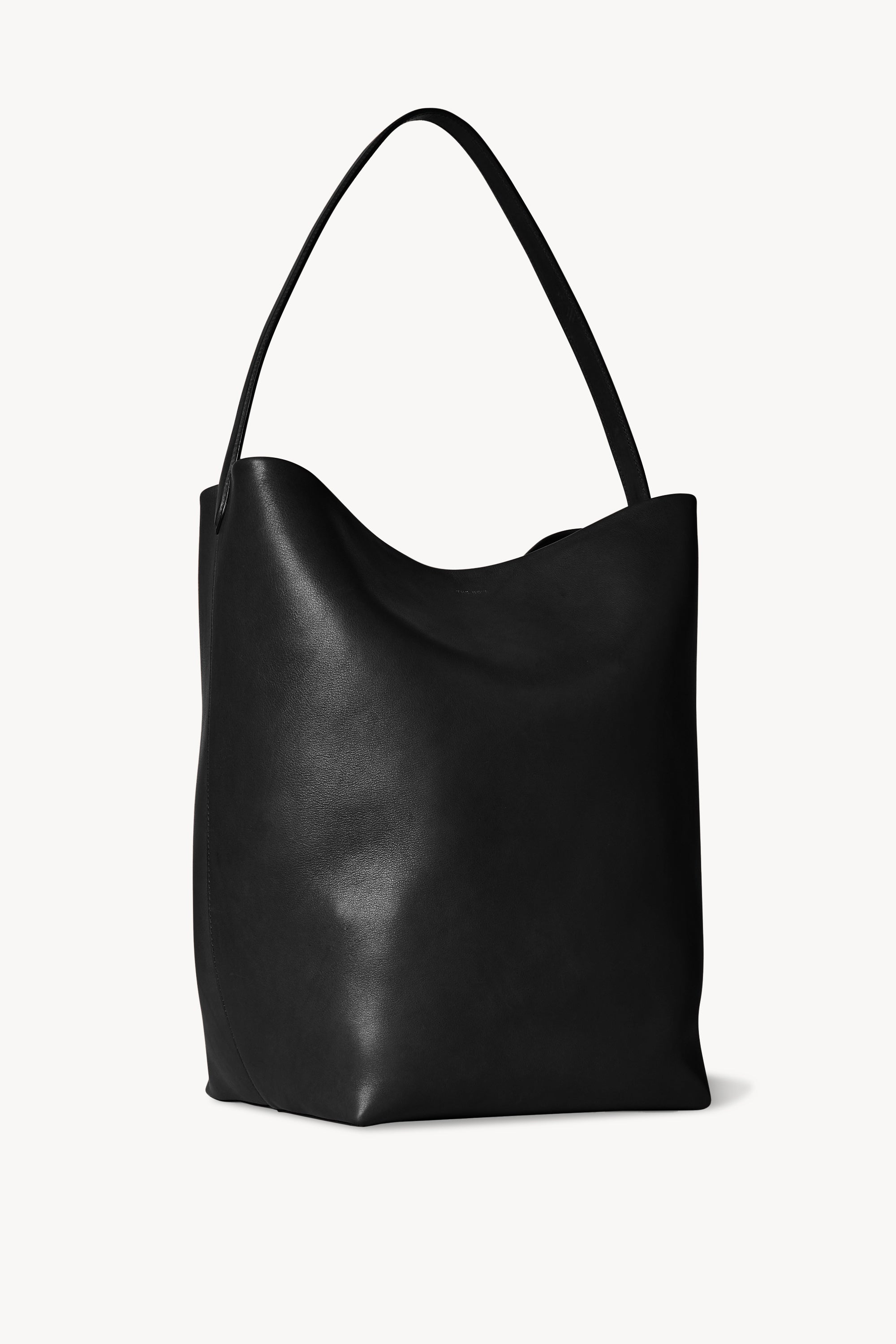 Large N/S Park Tote Bag Black in Leather – The Row