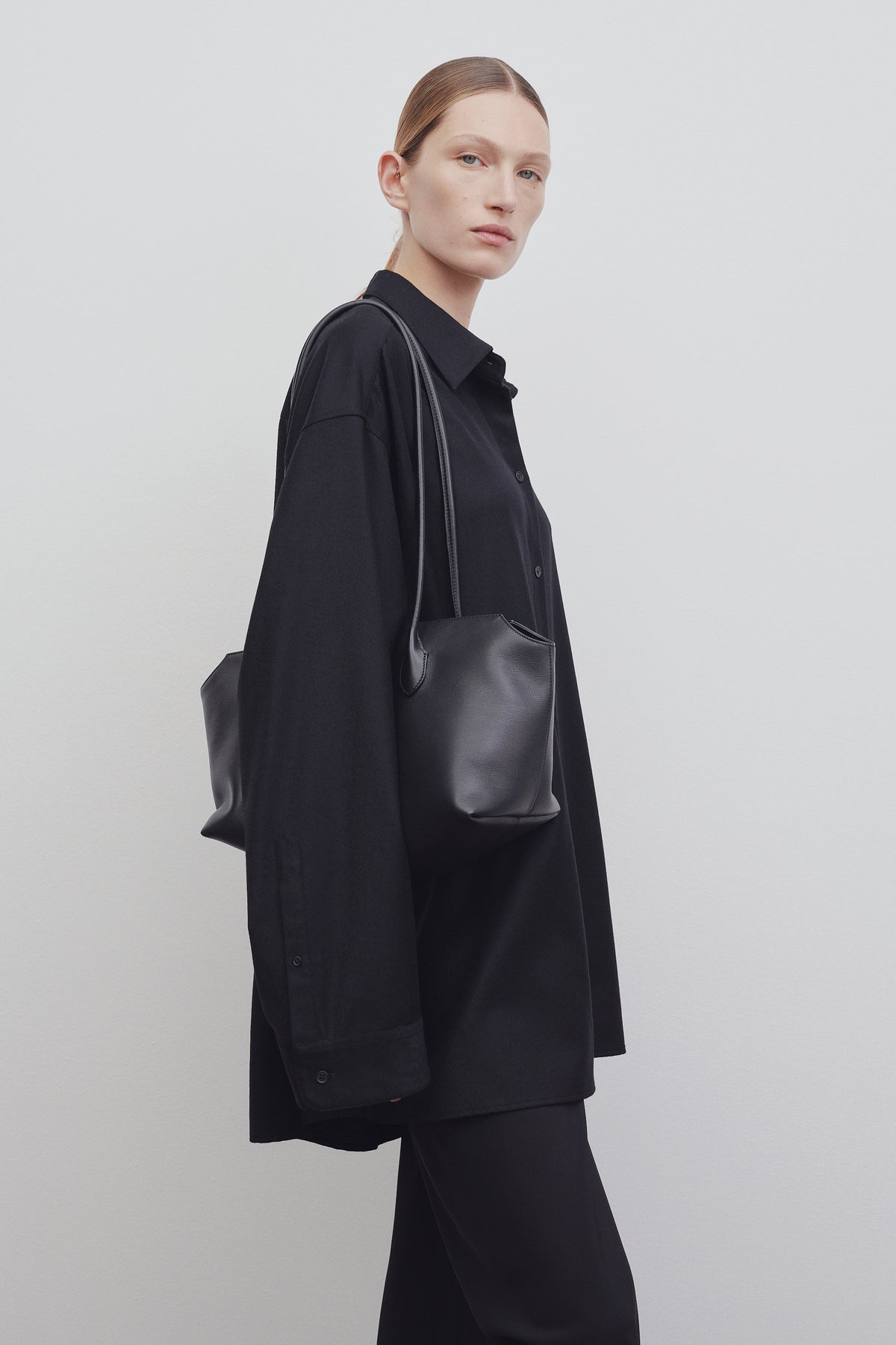 Terrasse Bag Black in Leather – The Row