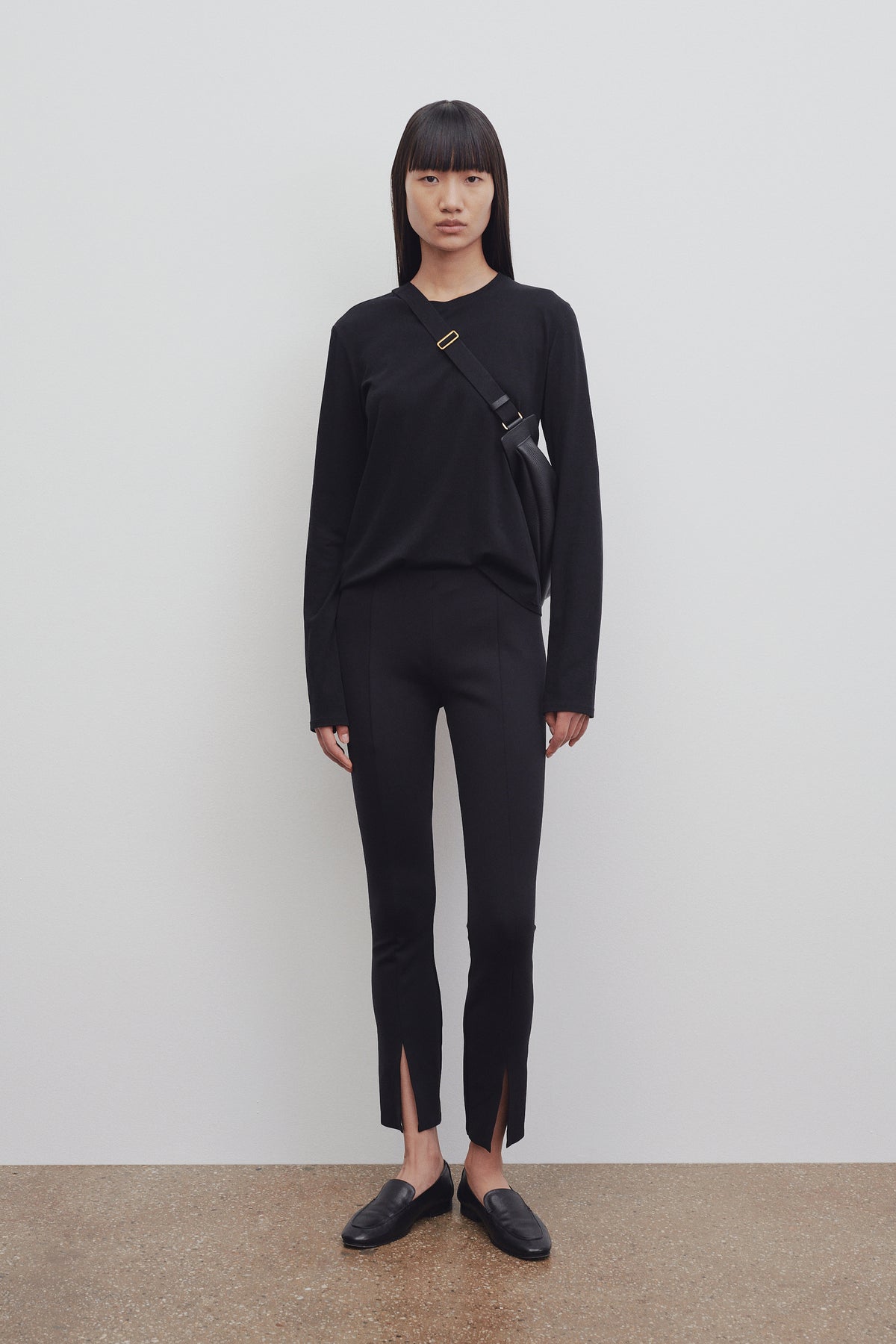 Thilde Pant Black in Scuba – The Row